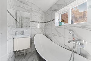 Photo 22- click for photo gallery